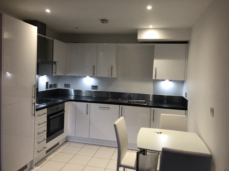 Room Hallsville Road in Greater London