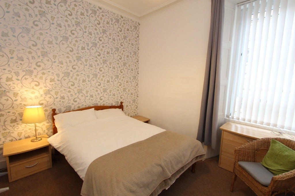 Flat Wardlaw Street in City of Edinburgh