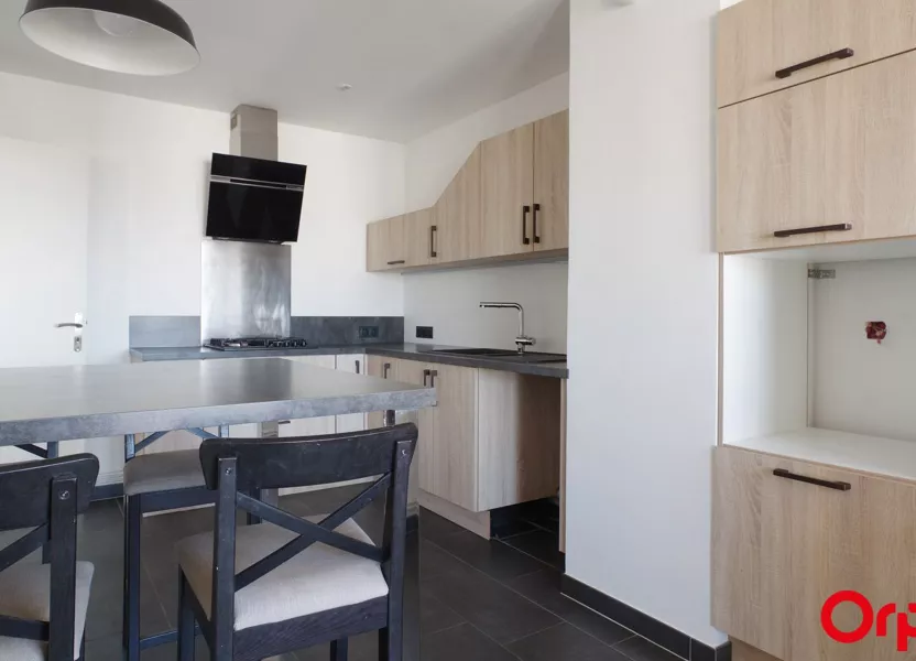 Appartement Rue Ernest Renan à Vénissieux