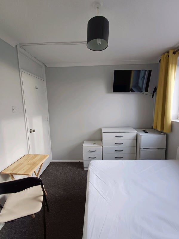 Room Risdens in Harlow