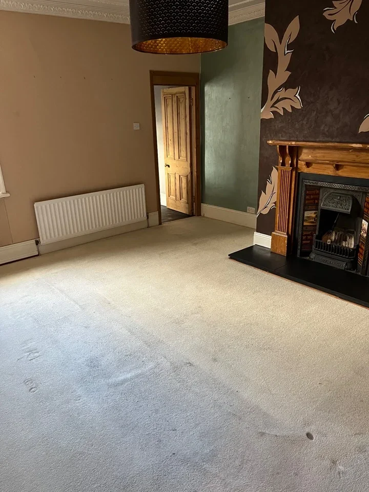 Flat Wingrove Avenue in Newcastle upon Tyne