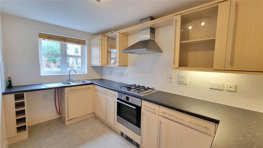 House Estella Close in Blunsdon St Andrew