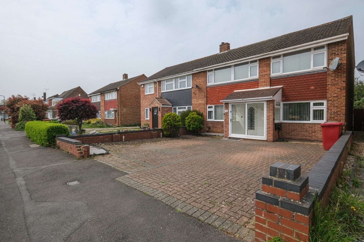 House Ember Road in Slough