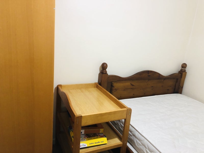 Room Latchetts Shaw in Basildon