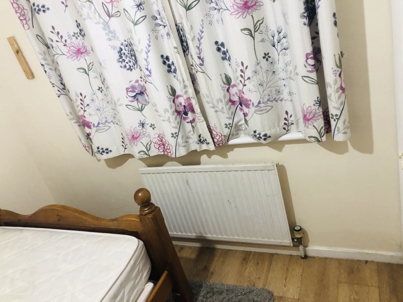Room Latchetts Shaw in Basildon