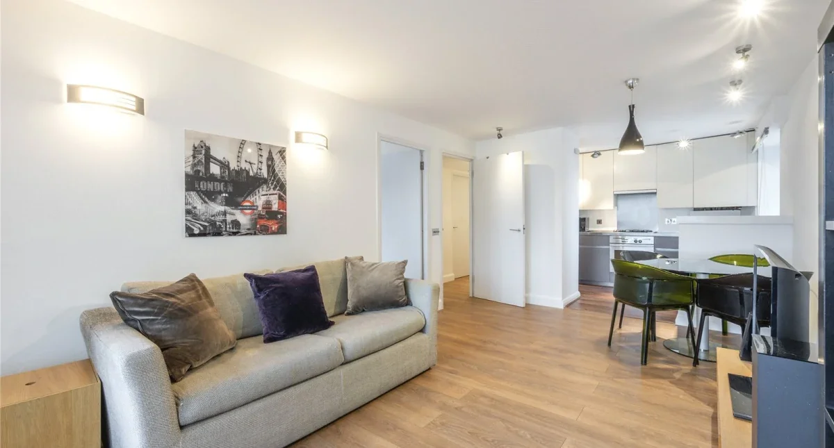 Flat Gresse Street in City of Westminster