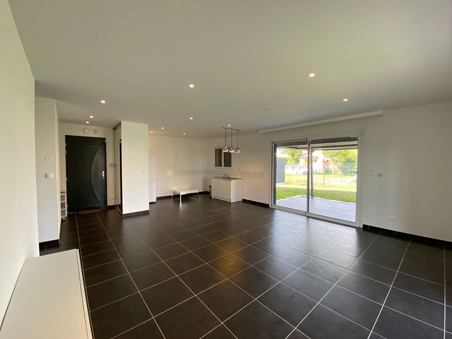 House Avenue Jacques Douzans in Muret