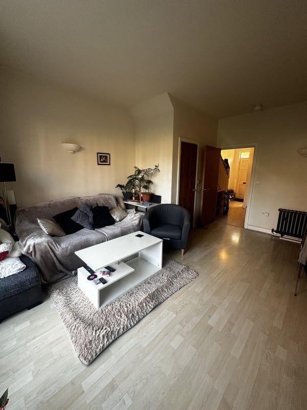 Room Hastings Street in Greater London