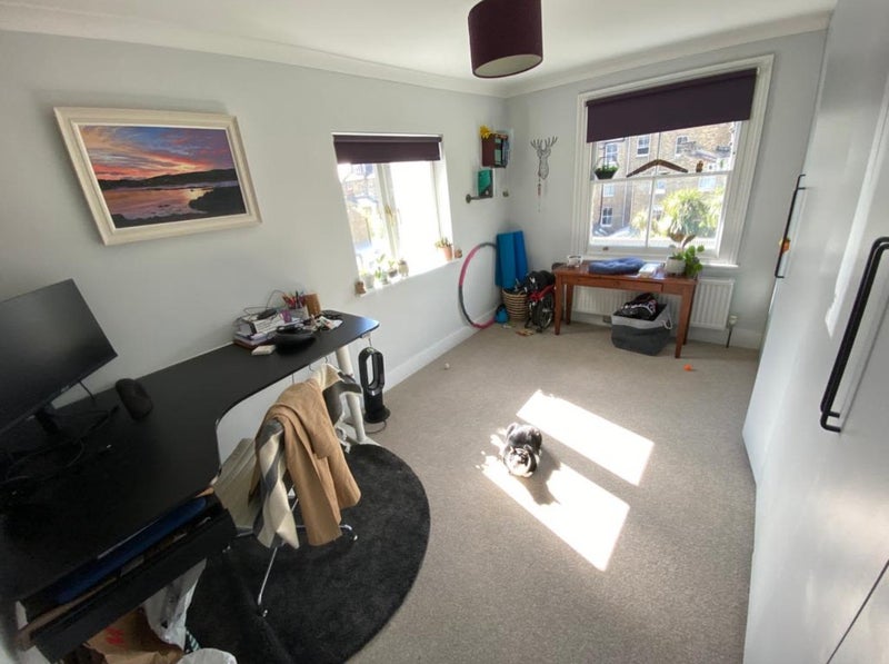 Flat Oakford Road in Greater London