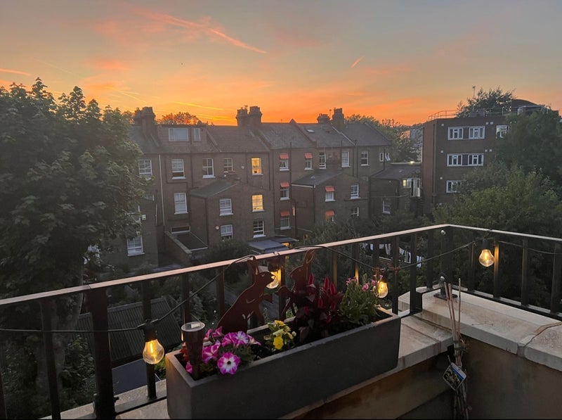 Flat Oakford Road in Greater London