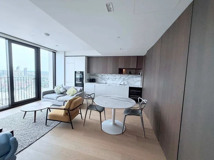 Flat York Road in Greater London