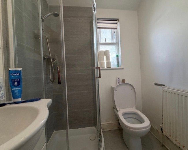 Room Colum Road in Cardiff