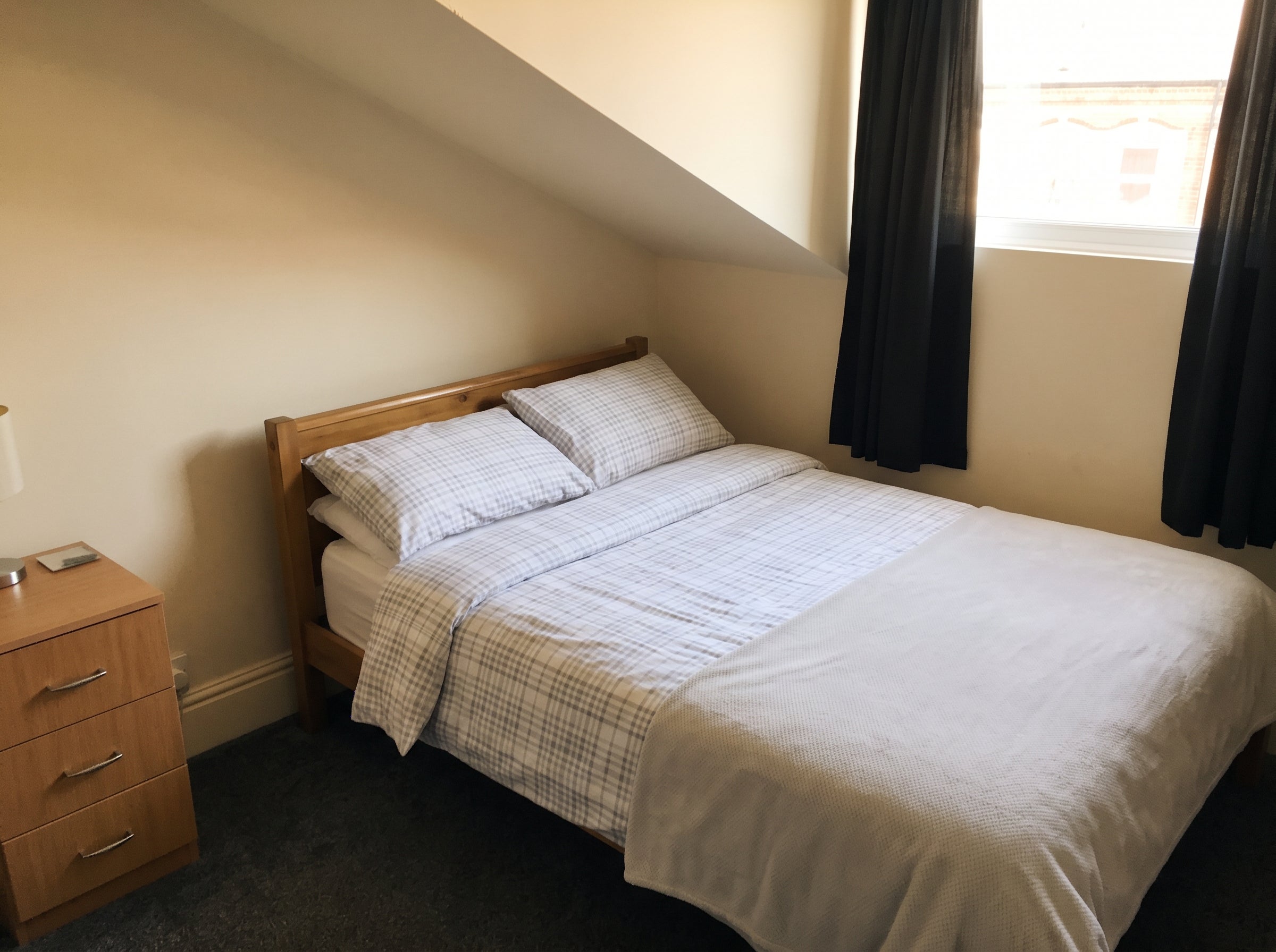 Room Tiverton Road in Birmingham