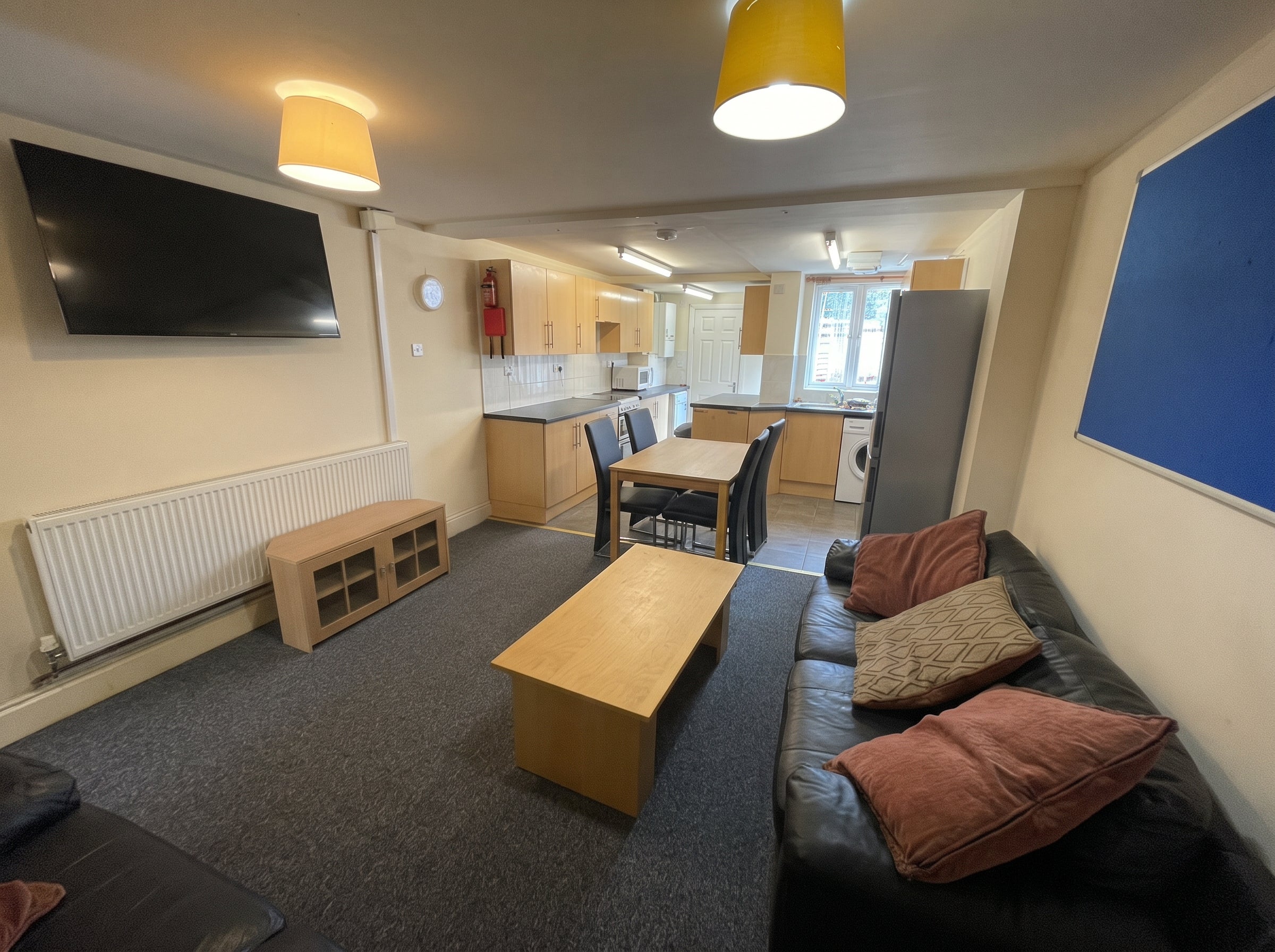 Room Tiverton Road in Birmingham