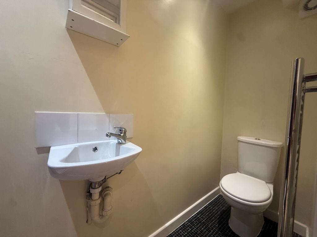 Room Spitalfield Lane in Chichester