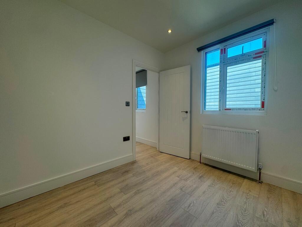 Flat London Road in Swanley