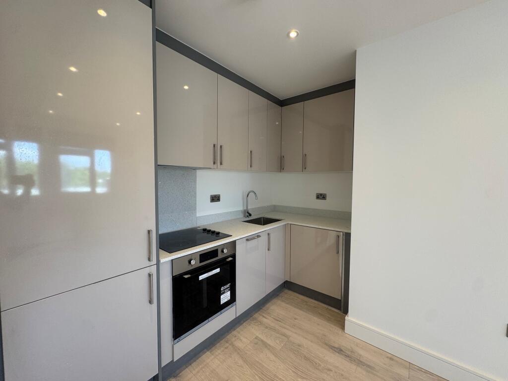 Flat London Road in Swanley