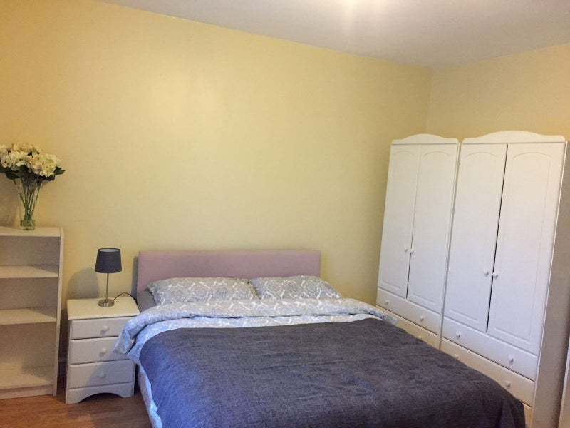 Room Mafeking Road in Greater London