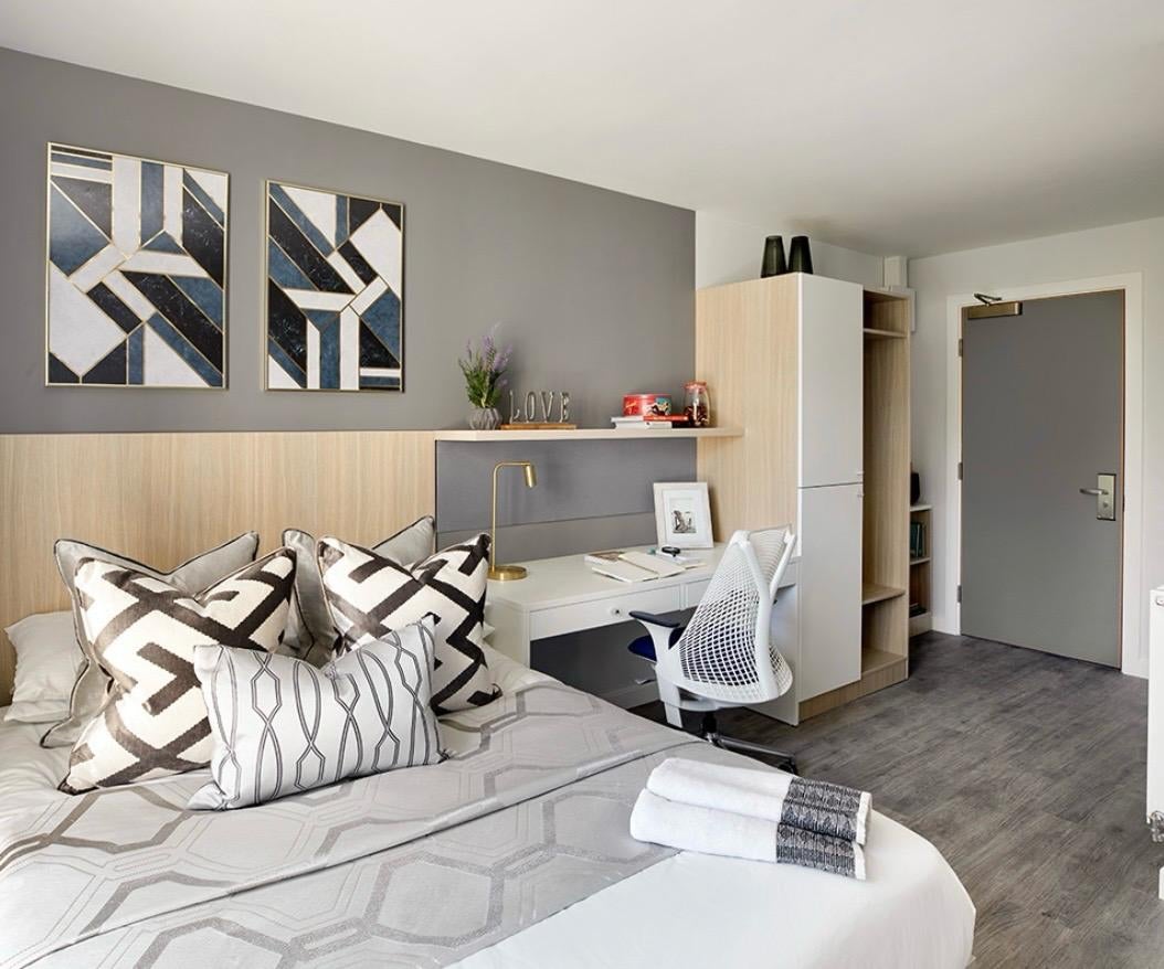 Room Mercy Terrace in Greater London