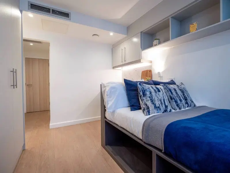 Flat Talbot Square in City of Westminster