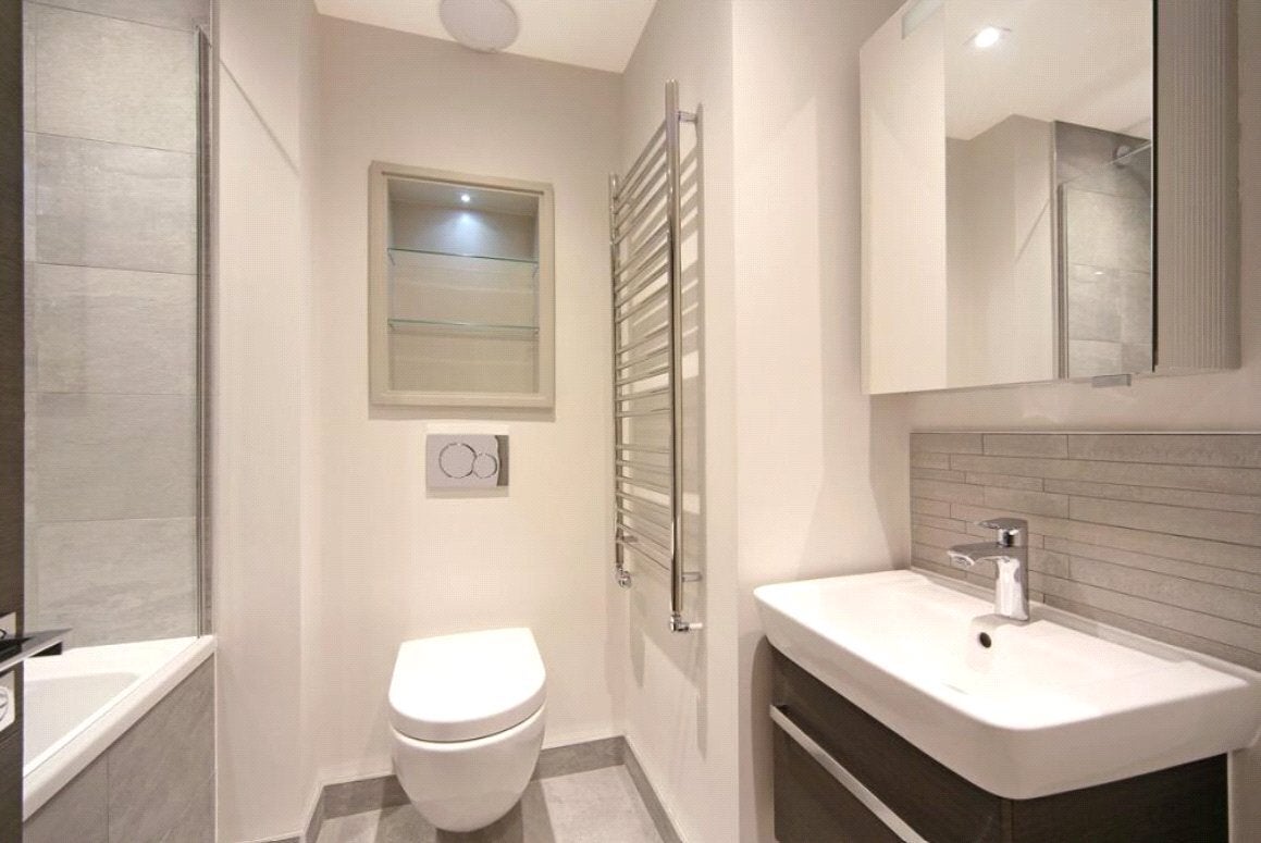 Flat Fulham Road in Greater London