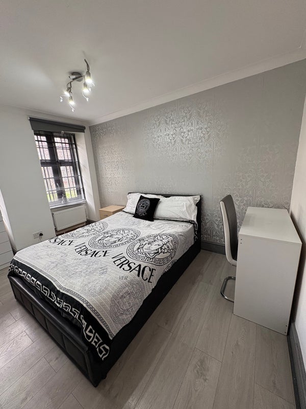 Room Greystoke Gardens in Greater London