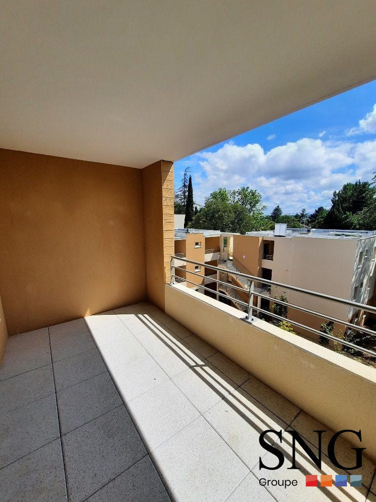 Appartement Avenue de la Pinède à Avignon