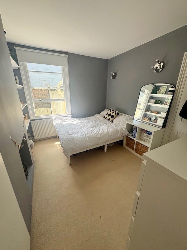 Room Clapham High Street in Greater London