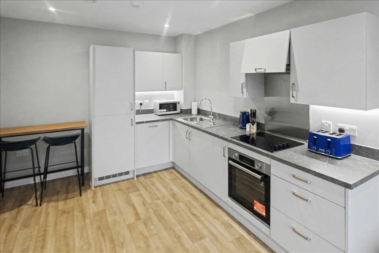 Flat Kelham Way in Eastwood