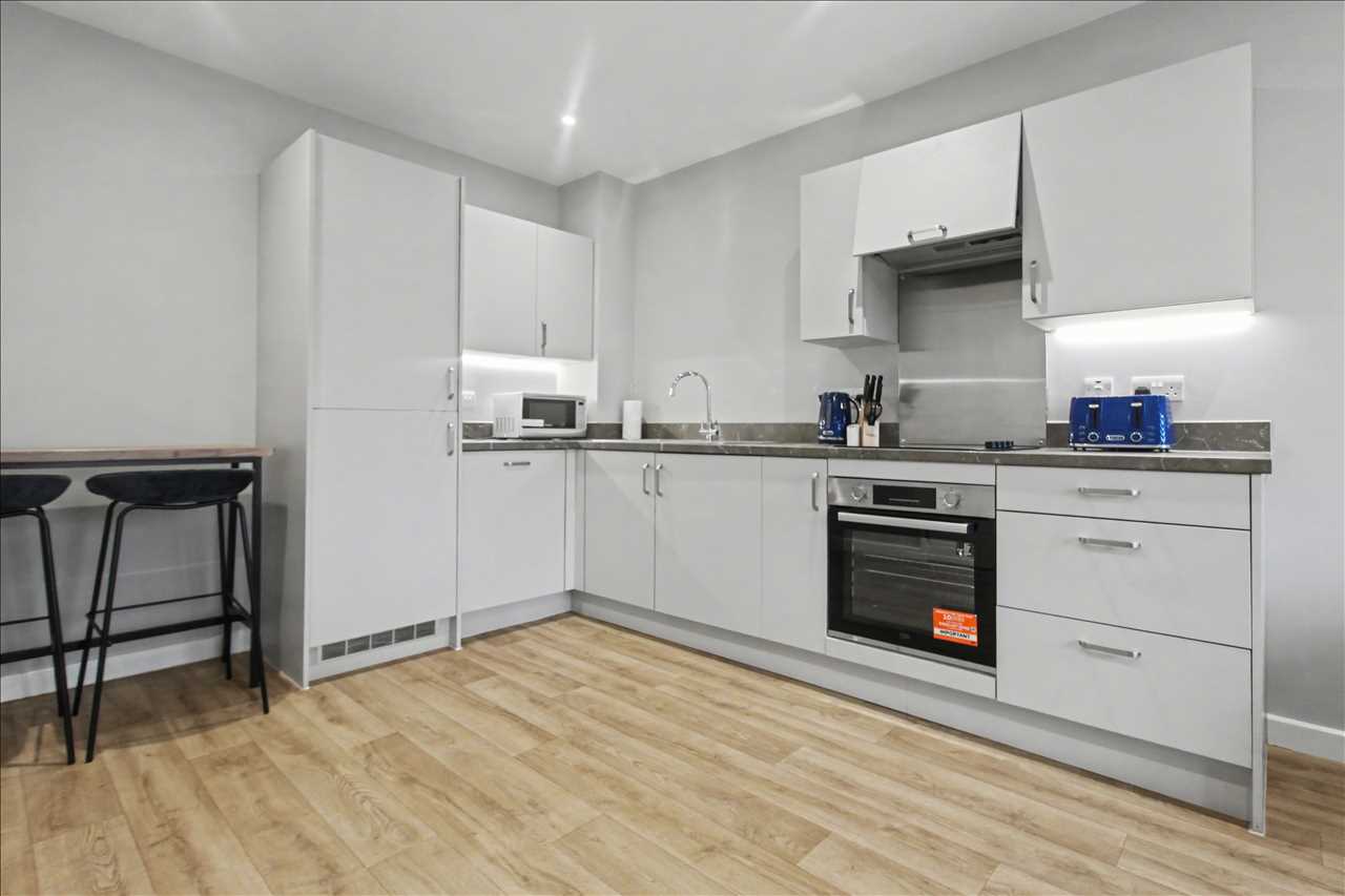 Flat Kelham Way in Eastwood