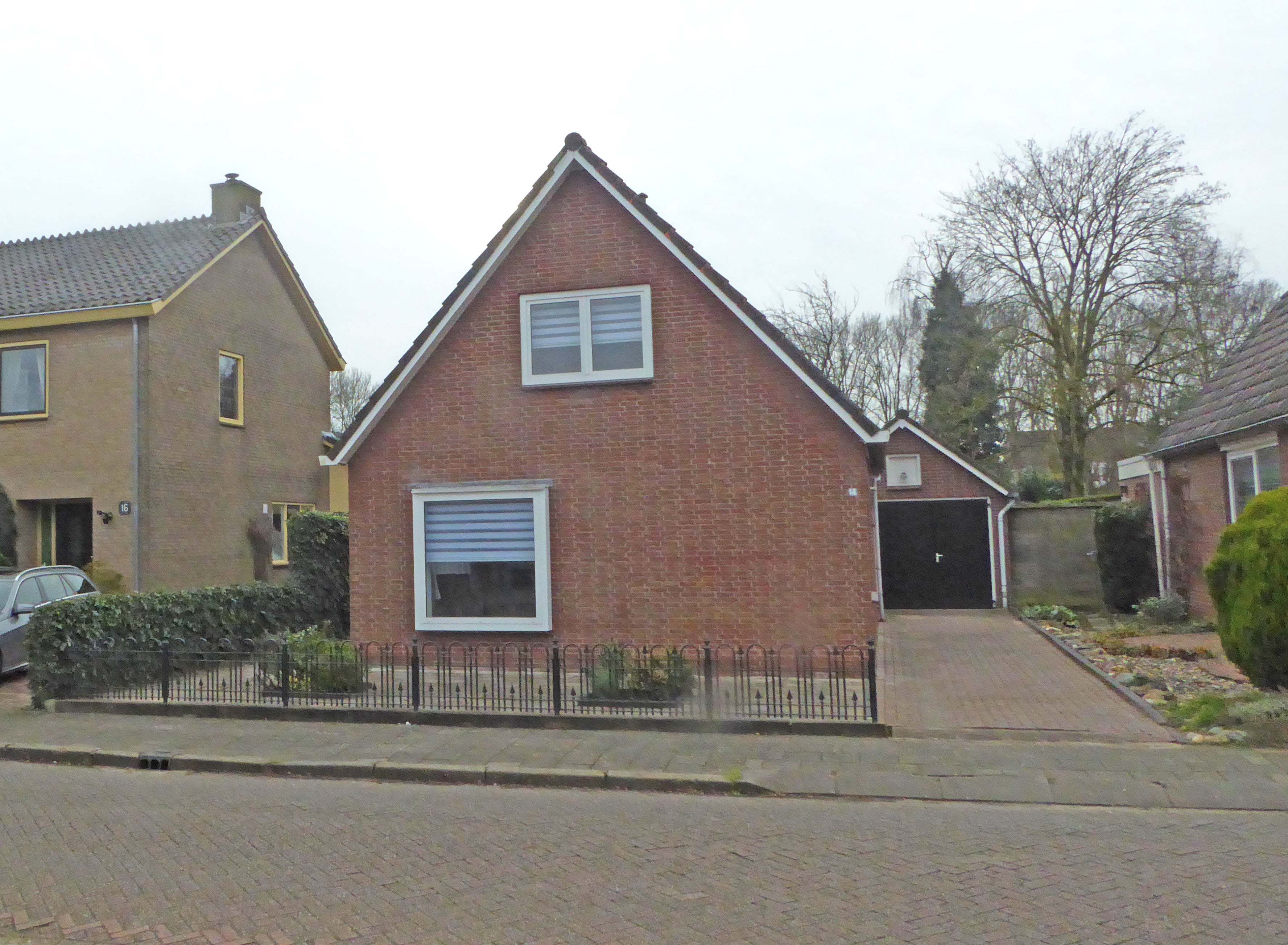 Huis Burgemeester Verstraatenlaan 14 in Beuningen Gld