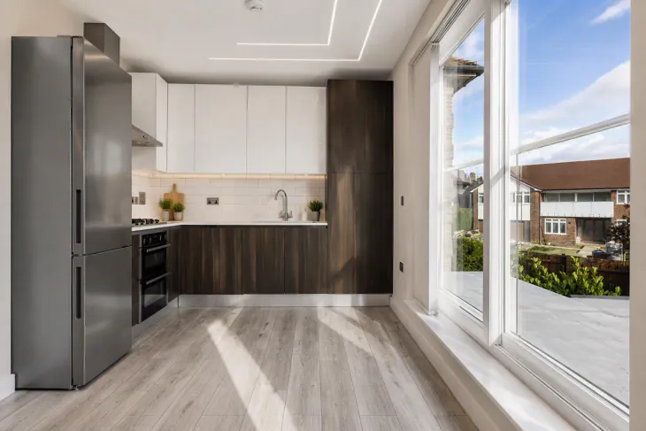 Flat The Ridgeway in Greater London