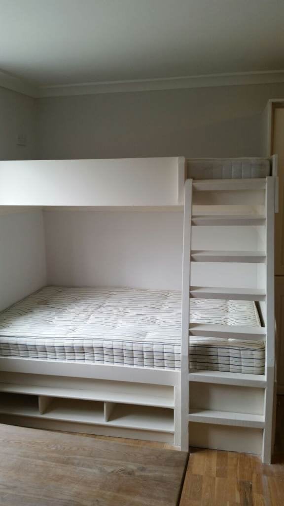 Flat Fulham Road in Greater London