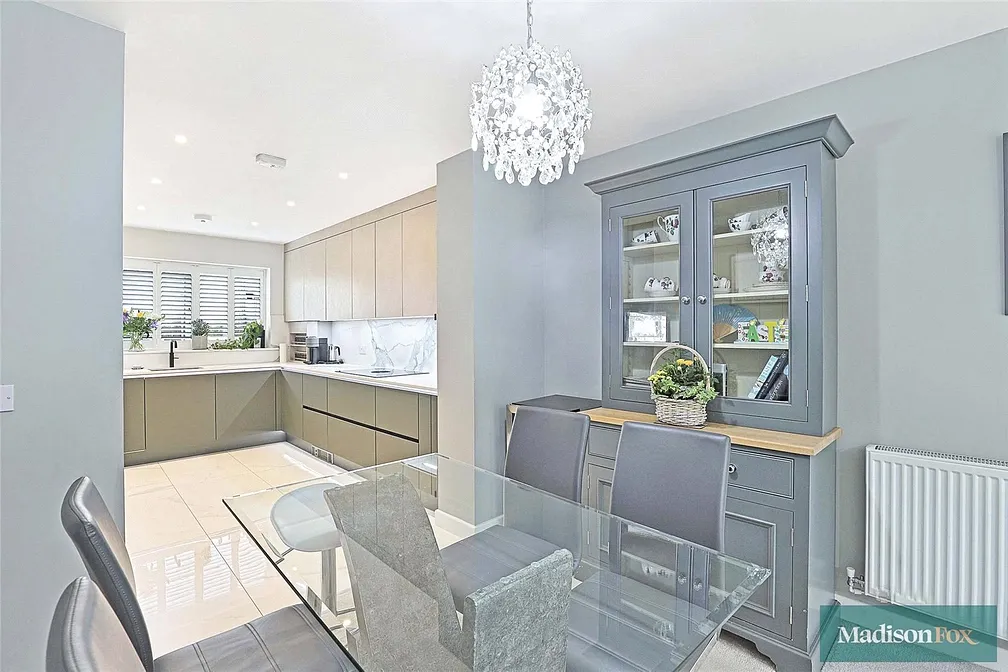 House Becket Close in Greater London