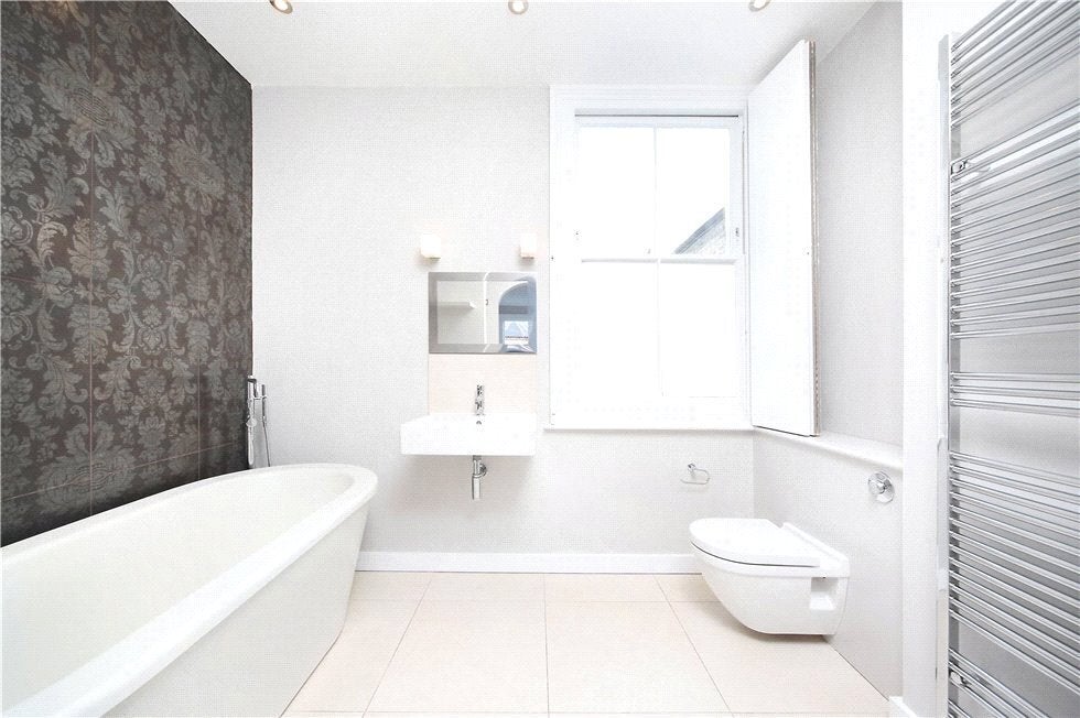 House Winsham Grove in Greater London