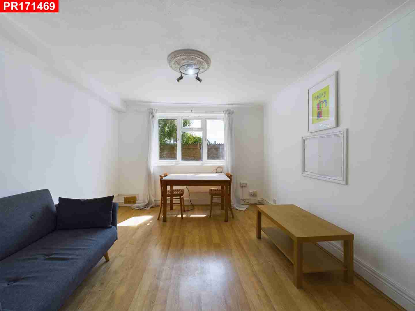 Flat London Road in Slough