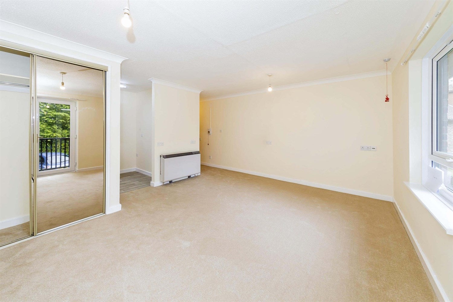 Flat Newlands Crescent in Mid Sussex