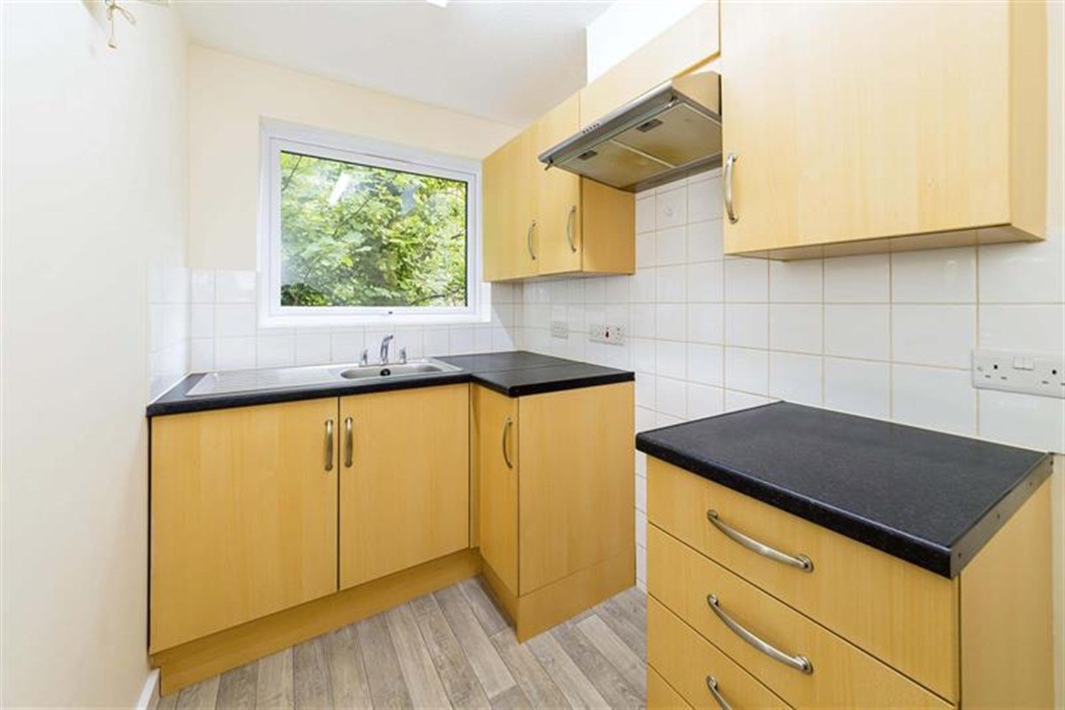 Flat Newlands Crescent in Mid Sussex