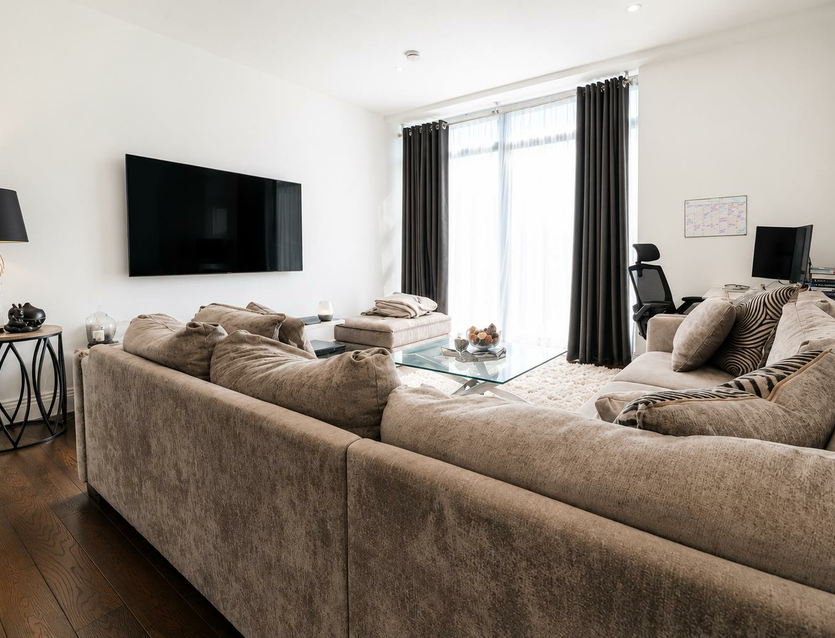Flat Fernes Close in Greater London