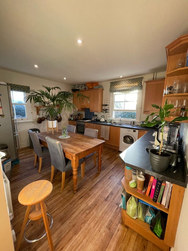 Room Swaby Road in Greater London
