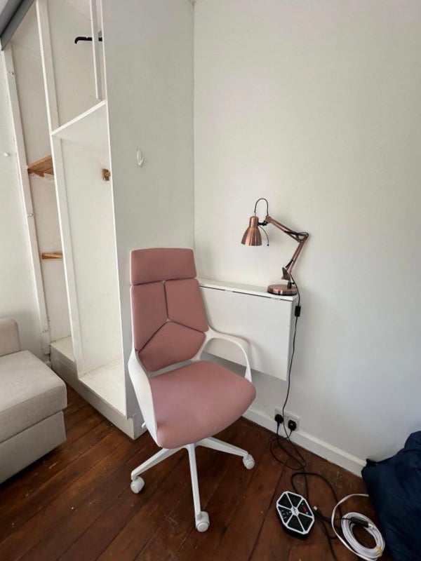 Room Huntingfield Road in Greater London