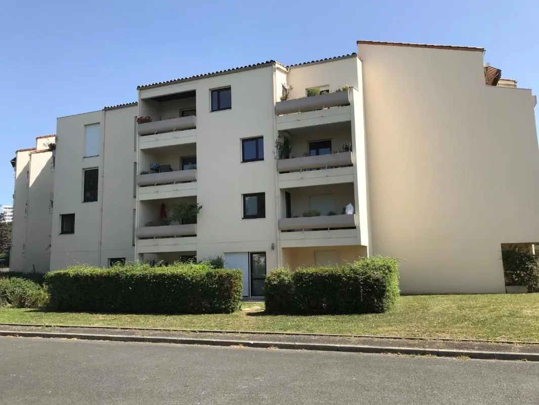 Flat Avenue Carnot in La Rochelle