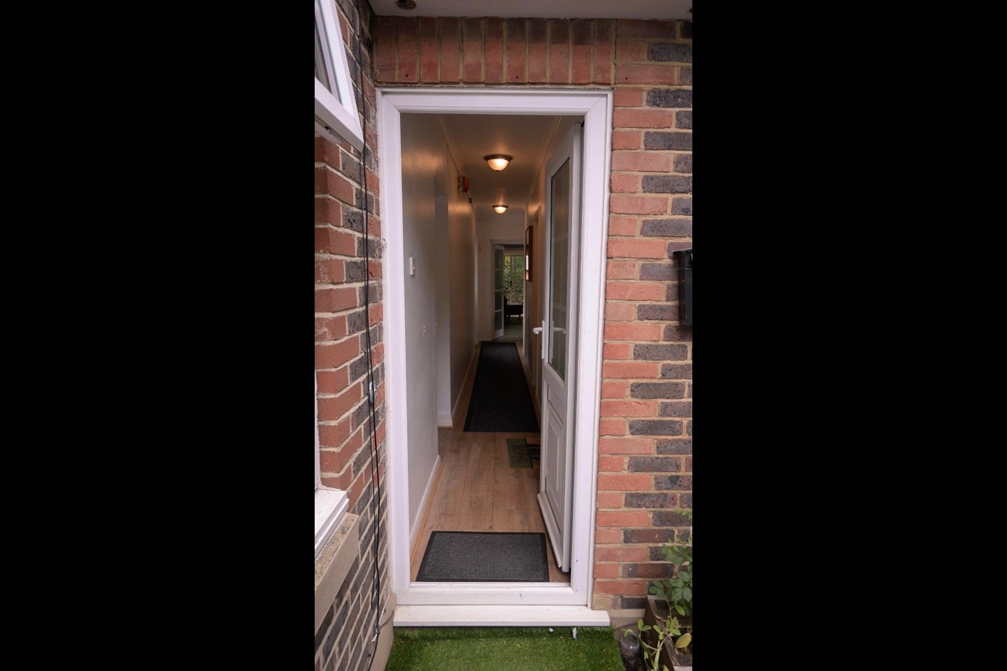 Room Massetts Road in Reigate and Banstead