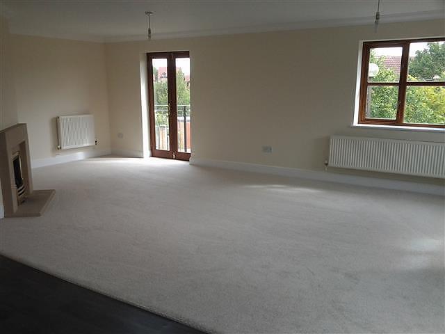 Flat Winstanley Lane in Milton Keynes