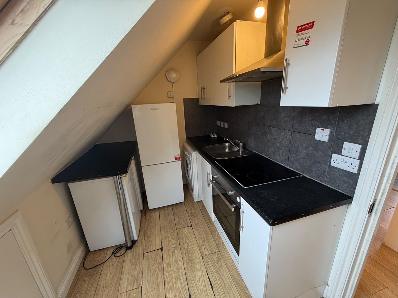 Flat Hendon Way in Greater London