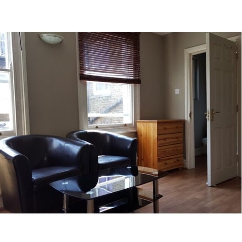 Flat Sulgrave Road in Greater London