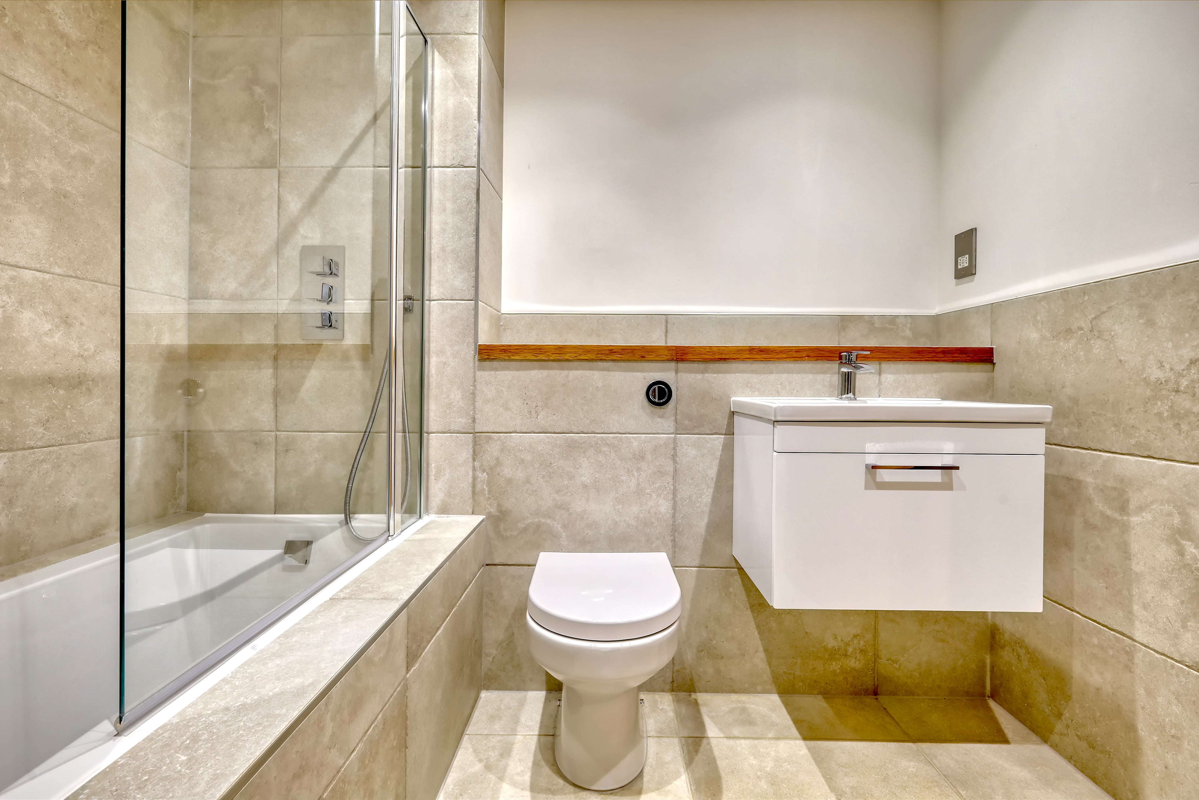 Flat Merrymeade Chase in Brentwood