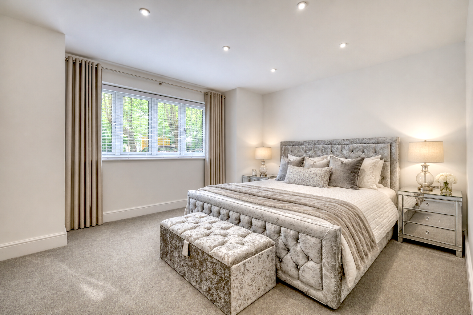 Flat Merrymeade Chase in Brentwood