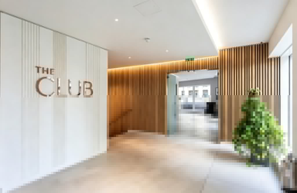 Flat Pennington Quay Walk in Greater London