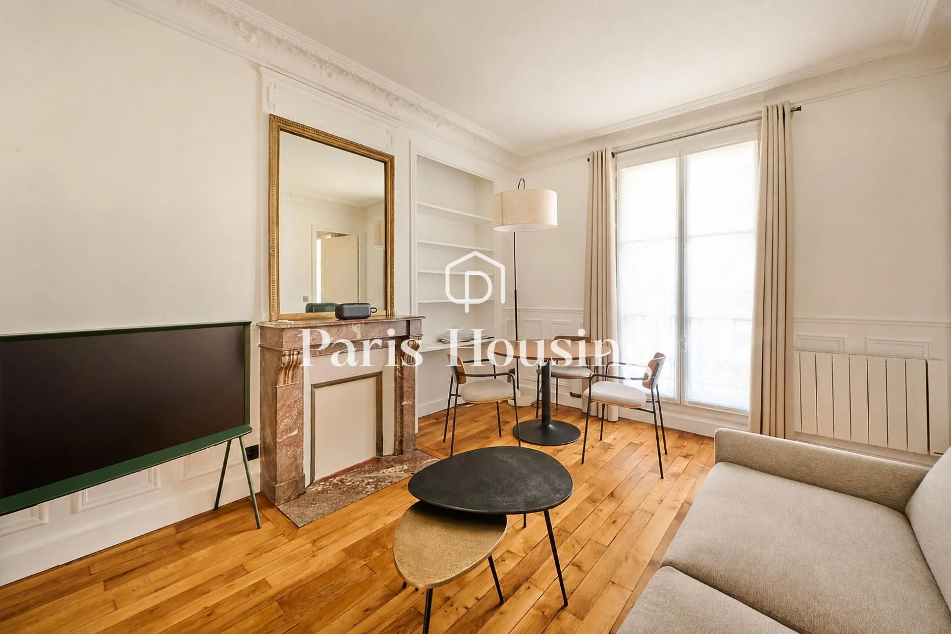 Flat Rue Sextius Michel in Paris